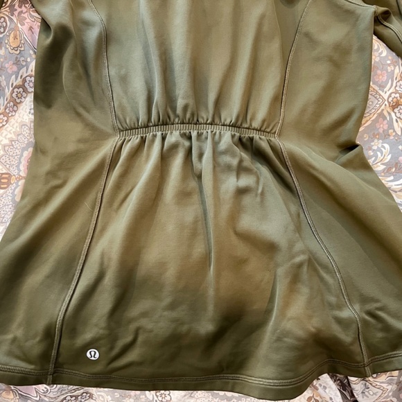 Lululemon jacket - Picture 3 of 3
